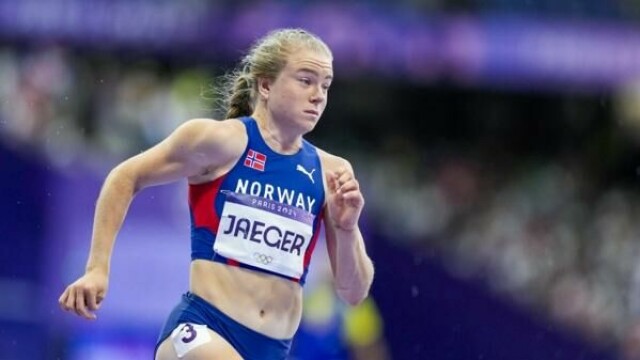 Henriette Jæger under 400-meterfinalen på Stade de France under sommer-OL i 2024.