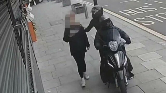 Slike episoder blir det stadig flere av i London. Nå advarer politiet turister om ransbølgen, samtidig som reiselivsbransjen i London fortviler.