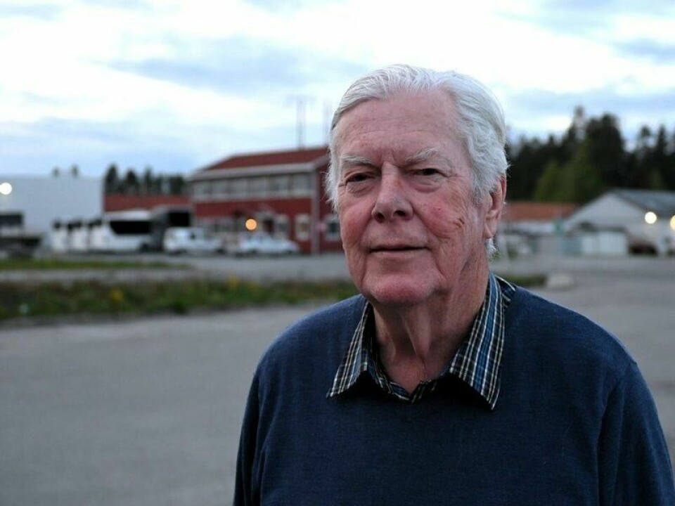 – Pågripelsen kom som et sjokk på oss, sier Aage Nordmann Nilsen (79). Han jobbet i flere år sammen med den 27 år gamle hullkortoperatøren i Lånekassen, som ble dømt for grovt bedrageri. – Pågripelsen kom som et sjokk på oss, sier Aage Nordmann Nilsen (79). Han jobbet i flere år sammen med den 27 år gamle hullkortoperatøren i Lånekassen, som ble dømt for grovt bedrageri. Foto: Oliver Orskaug / Finasavisen / Kapital