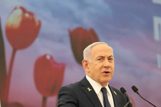 Israels statsminister Benjamin Netanyahu har fredag vært inne til en rutineundersøkelse på et sykehus i Jerusalem. Her fra en tidligere anledning.