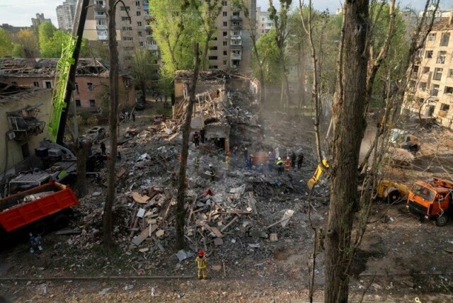 Ødeleggelser i Kyiv etter nattens angrep.