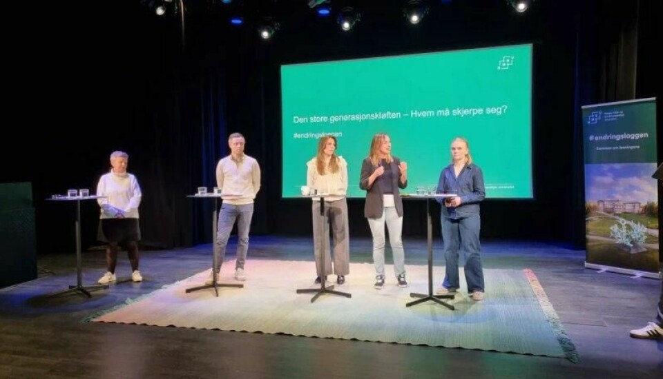 Fra debattmøtet på Deichman Bjørvika 3. april 2025. Fra venstre: Camilla Martha Ihlebæk, Gunnar Jakobsen, Kaja Hovdenak, Hildegunn Fallang (fagsjef politikk og kommunikasjon, NHO Oslo og Viken) og Oda Oline Omdal. Fra debattmøtet på Deichman Bjørvika 3. april 2025. Fra venstre: Camilla Martha Ihlebæk, Gunnar Jakobsen, Kaja Hovdenak, Hildegunn Fallang (fagsjef politikk og kommunikasjon, NHO Oslo og Viken) og Oda Oline Omdal. Foto: Marte Dæhlen
