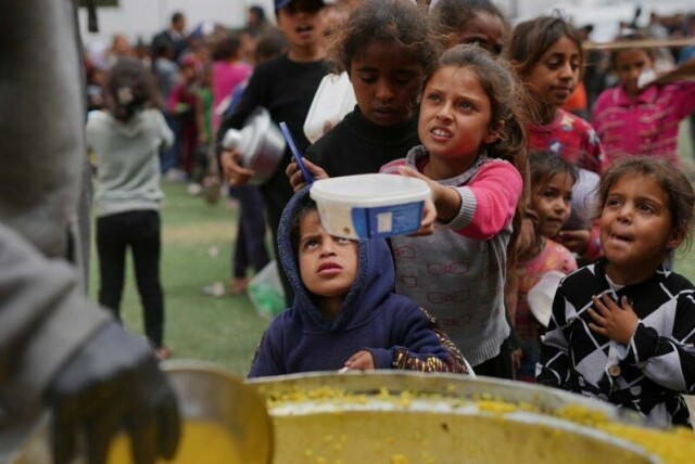 Den humanitære situasjonen på Gazastripen er nå verre enn noensinne siden Israel innledet angrepene for 18 måneder siden, slår FNs nødhjelpskontor (OCHA) fast.