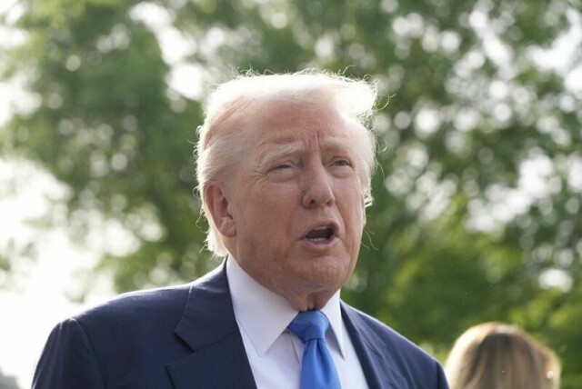 Donald Trump sier sent fredag kveld at Russland og Ukraina er svært nær en avtale og bør møtes for å fullføre jobben.