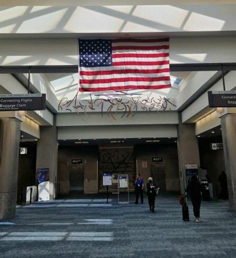 Stemningen blant tilreisende til USA var trykket i ankomsthallen på flyplassen i Atlanta i mars. Historier om turister som blir stoppet og varetekstfengslet, forsterket inntrykket. Stemningen blant tilreisende til USA var trykket i ankomsthallen på flyplassen i Atlanta i mars. Historier om turister som blir stoppet og varetekstfengslet, forsterket inntrykket. Foto: Fredrik Grønningsæter / Kapital
