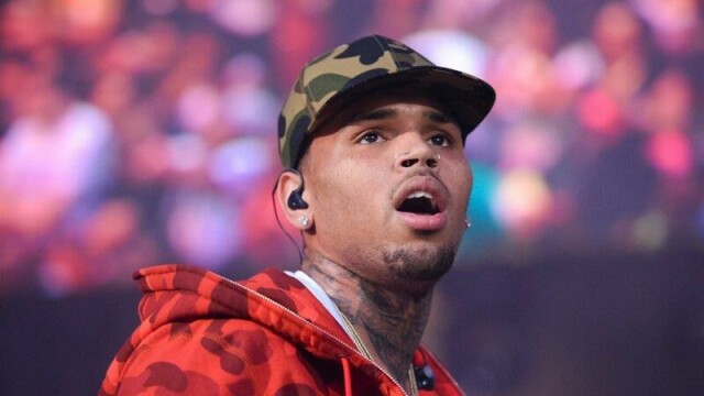 Chris Brown er varetektsfengslet.