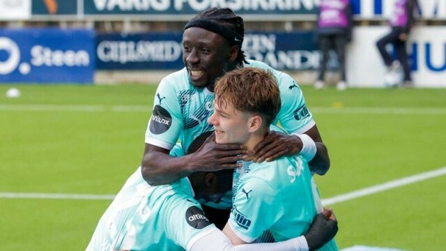 Kristiansund-jubel etter at Sander Kilen scoret 3-2-målet mot Molde i cupen.