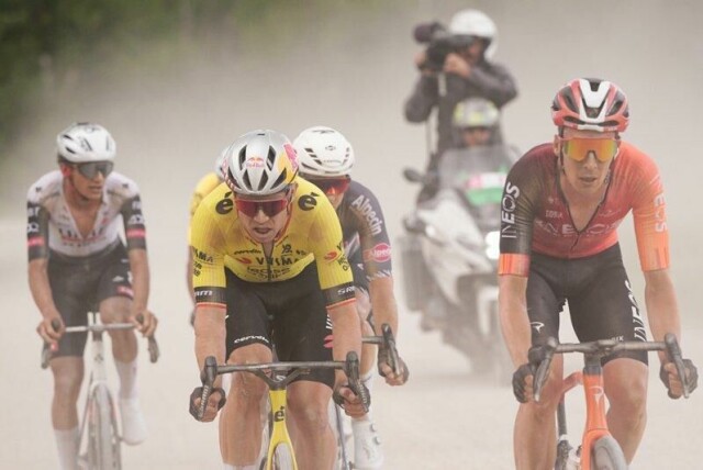 Van Aert Wout vant søndagens tøffe etappe i Giro d'Italia.