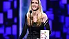 Den politiske kommentatoren/forfatteren Ann Coulter taler på scenen 27. august 2016 i Los Angeles, California. Foto: Alberto E. Rodriguez / Getty Images / AFP / NTB