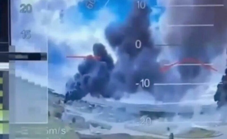 Et skjermbilde fra en video av det påståtte angrepet publisert av SBU 1. juni 2025 (Ukrainas sikkerhetstjeneste) Et skjermbilde fra en video av det påståtte angrepet publisert av SBU 1. juni 2025 (Ukrainas sikkerhetstjeneste) Foto: SBU