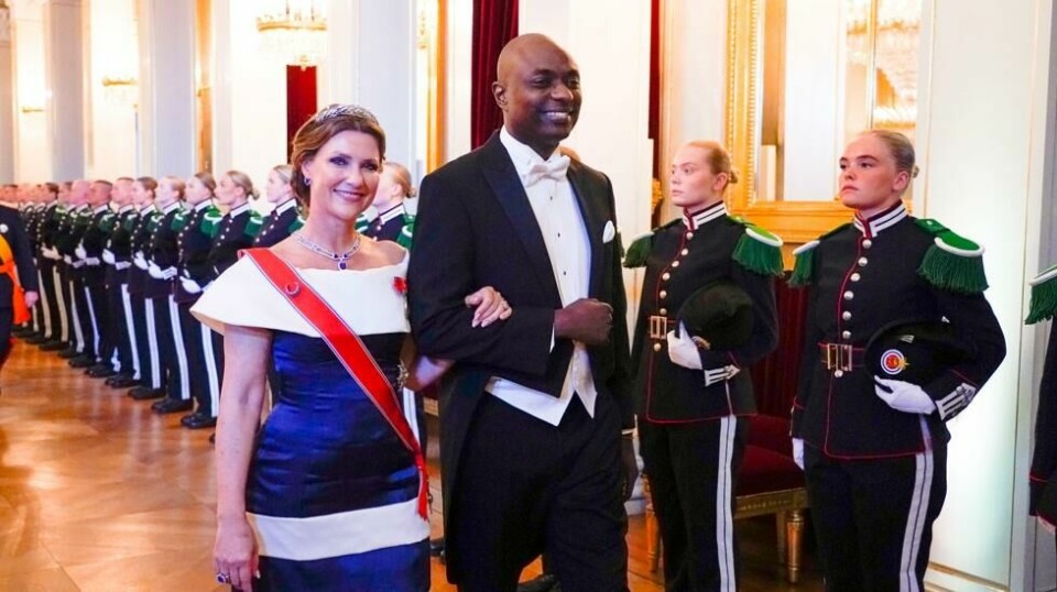 Prinsesse Märtha Louise og Durek Verrett går i prosesjon gjennom store festsal til gallamiddagen for prinsesse Ingrid Alexandra på slottet i Oslo 21. januar 2022 da prinsesse Ingrid Alexandra fylte 18 år.