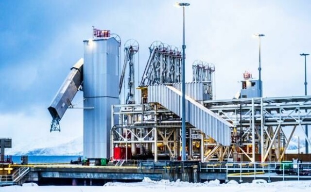 Foto fra Equinors anlegg på Melkøya utenfor Hammerfest vinteren 2023.