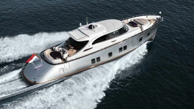 Zeelander Z8 «Silver Dawn» er den foreløpig første yachten på 80 fot fra dette verftet, og de har allerede solgt den tredje til en norsk kunde.