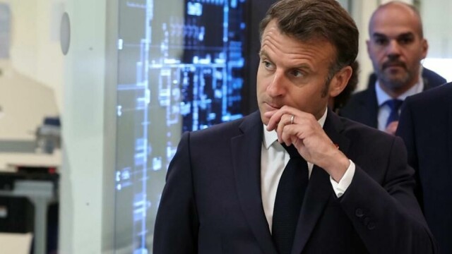 Nye sanksjoner mot Russland kan bli innført i løpet av de neste dagene, advarer Emmanuel Macron.