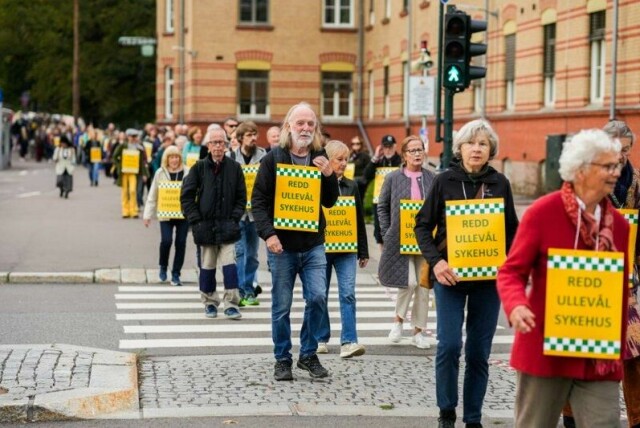Oslofolk har flere ganger protestert mot nedleggelsen av Ullevål og salg av sykehustomten.