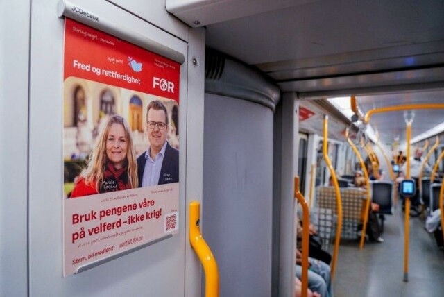 Reklameplakater for partiet Fred og rettferdighet (FOR) på T-banen i Oslo nylig.