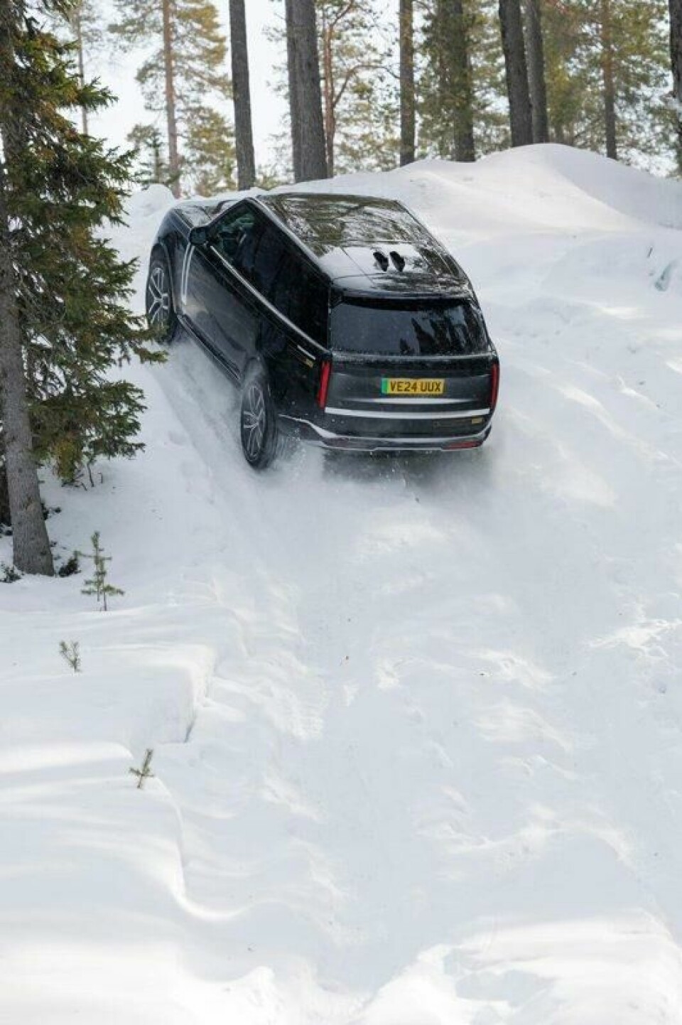 Range Rover Electric må gjennomgå de samme testene som andre Range Rover-modeller. Den kjøres i de samme offroadløypene, også i Nord-Sverige. Range Rover Electric må gjennomgå de samme testene som andre Range Rover-modeller. Den kjøres i de samme offroadløypene, også i Nord-Sverige. Foto: Nick Dimbleby / JLR