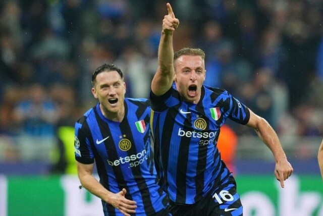 Davide Frattesi jubler etter å ha scoret målet som sendte Inter til mesterligafinale.