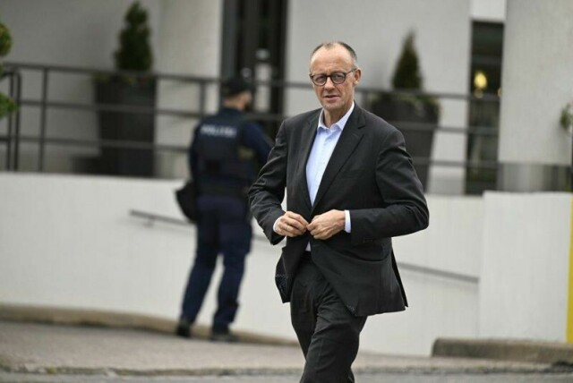 Tysklands statsminister Friedrich Merz under et besøk i Åbo i Finland mandag.