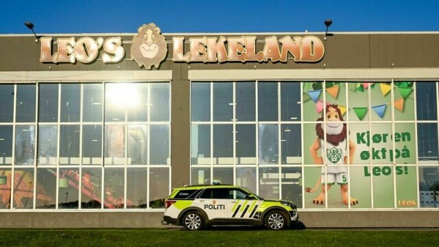 Et titall personer deltok i en slåsskamp på Leo's Lekeland i Stavanger søndag kveld.