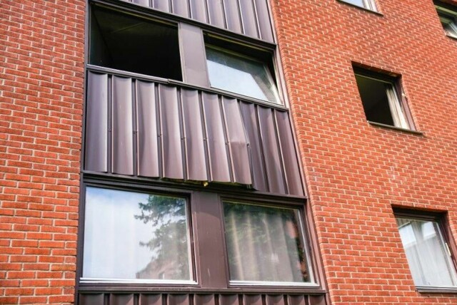 To personer hoppet ut av vinduet i leiligheten på Frogner der det brant natt til fredag.