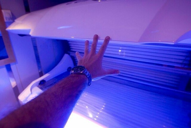 Helseminister Jan Christian Vestre (Ap) ønsker strengere regler for bruk av solarium.