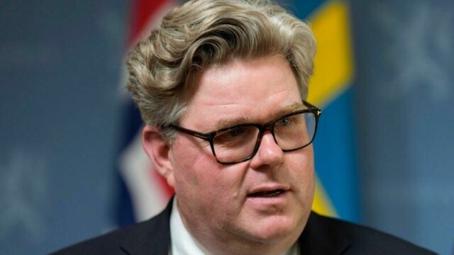 Svenske myndigheter gis sterkere tilsynsmuligheter med skip i Østersjøen. Et viktig tiltak mot den russiske skyggeflåten, sier justisminister Gunnar Strömmer.