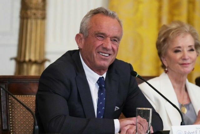 USAs helseminister Robert F. Kennedy jr. anklager flere ledende medisinske tidsskrifter for å være korrupte. Han truer med å forhindre forsere i statlige etater fra å publisere studier i dem.