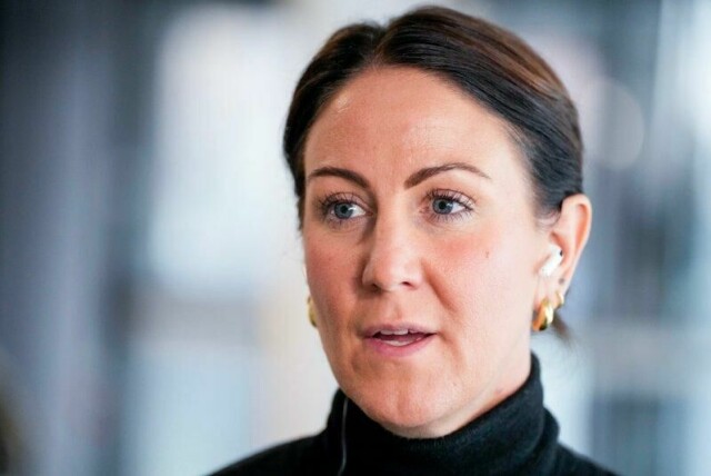 Arbeids- og inkluderingsminister Tonje Brenna (Ap) har en appell til foreldre som fratar barna sin rett til å leve det livet de ønsker seg her i Norge.