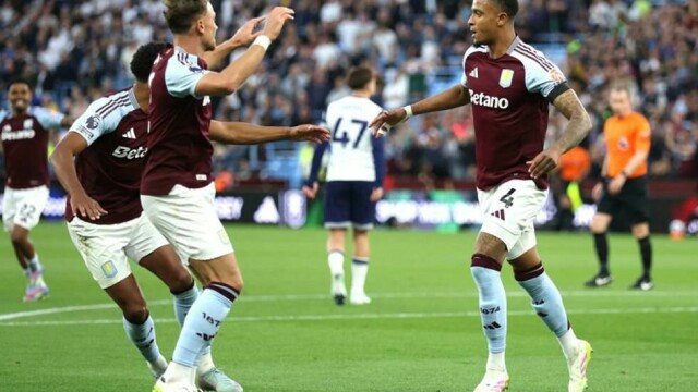 Ezri Konsa scoret i Aston Villas kamp mot Tottenham fredag.