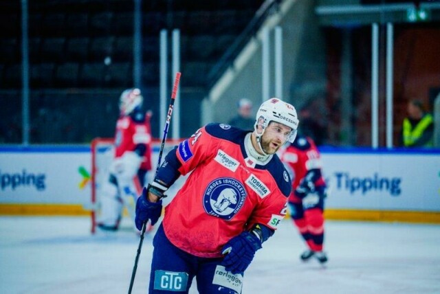 Jacob Berglund frelste ishockeylandslaget og ordnet 2-1-seier over Latvia i siste VM-oppkjøringskamp.
