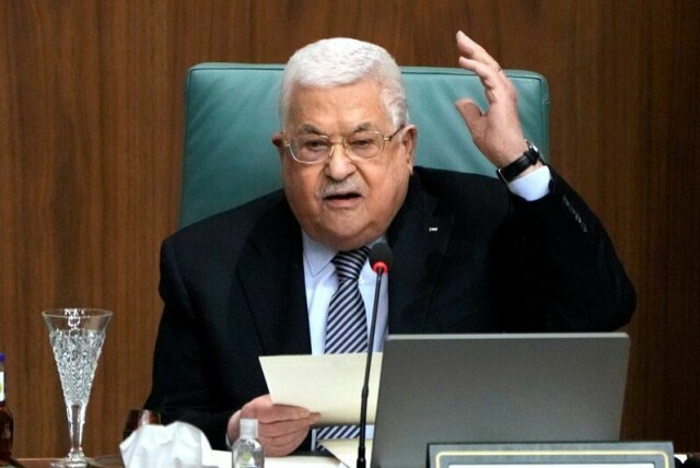 Palestinernes president Mahmoud Abbas ber Hamas frigi de gjenværende gislene i Gaza.