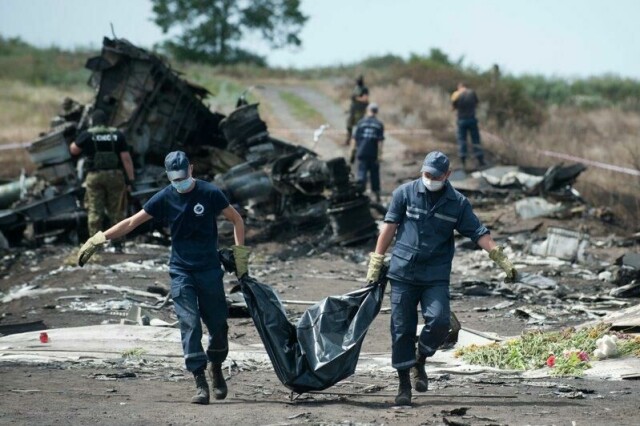 Alle de 298 om bord ble drept da et malaysisk passasjerfly ble skutt ned over Ukraina i 2014. FNs luftfartsorganisasjon ICAO fastslår at Russland sto bak angrepet. Arkivfoto: Evgeniy Maloletka / AP / NTB