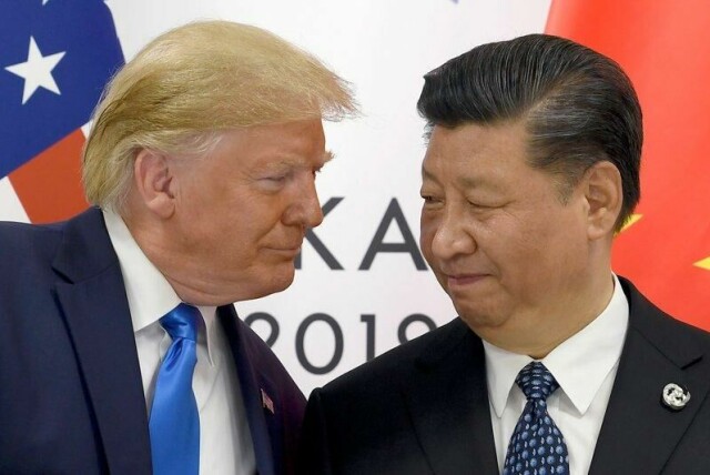 USAs president Donald Trump og Kinas leder Xi Jinping skal trolig snakke sammen denne uken. Bildet er fra G 20 møtet i Japan i 2019.