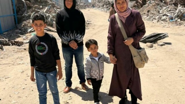 Familien al-Khodary i Gaza: Maysaa og hennes tre sønner, Saeed, Yazeed og Omar.