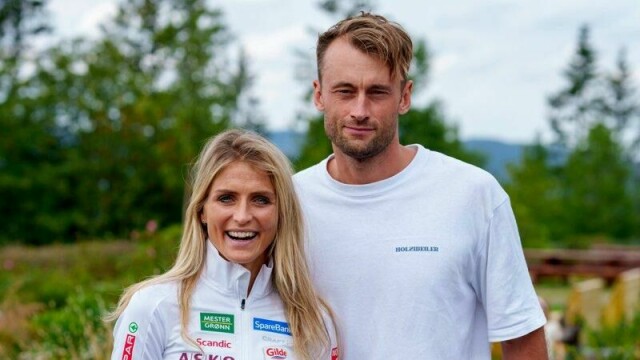 Therese Johaug og Petter Northug sammen i fjor da Johaug kunngjorde sitt comeback mot VM.