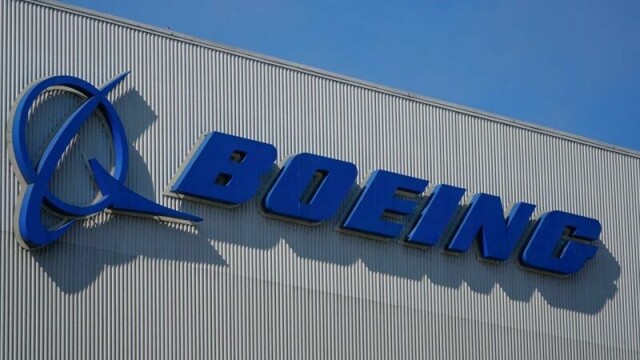 Kina har beordret stans i leveransene fra amerikanske Boeing til kinesiske flyselskaper, ifølge Bloomberg.