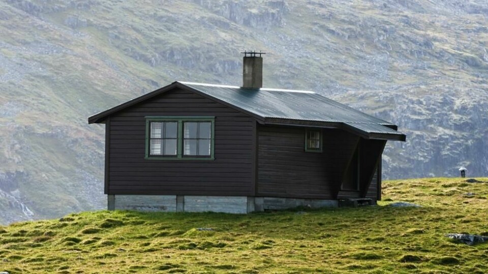 Om du drømmer om hytte på fjellet, ved sjøen eller utenlands, må du være sikker på at det er rom i økonomien din til å kjøpe før du realiserer hyttedrømmen.