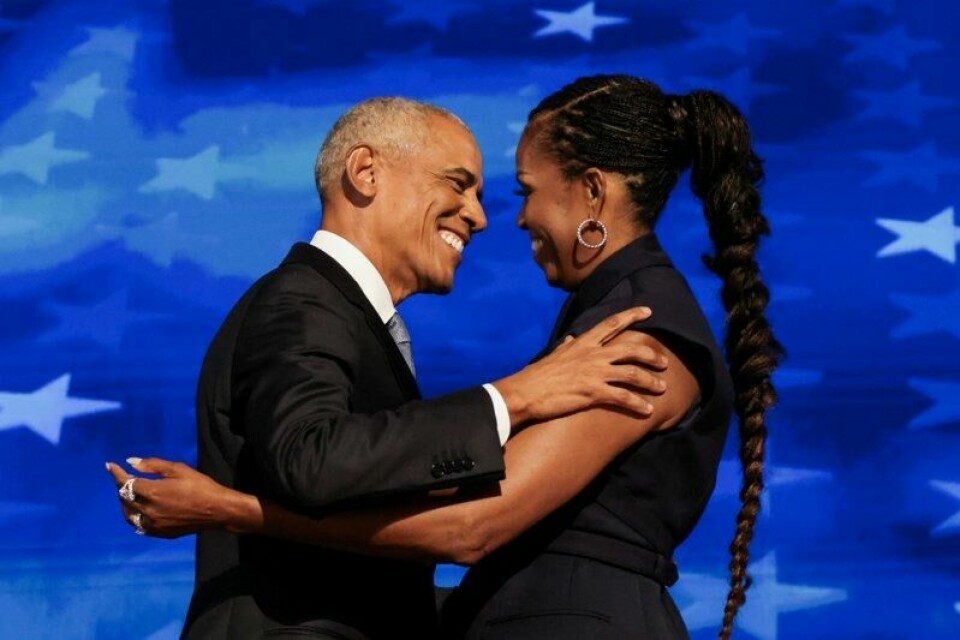 Tidligere førstedame Michelle Obama valgte å ikke delta under Donald Trumps innsettelse fordi hun ville lytte til sine egne ønsker. Her avbildet med ektemannen, Barack Obama, i 2024. Tidligere førstedame Michelle Obama valgte å ikke delta under Donald Trumps innsettelse fordi hun ville lytte til sine egne ønsker. Her avbildet med ektemannen, Barack Obama, i 2024. Foto: Alyssa Pointer / Reuters / NTB