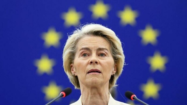 EU-kommisjonens leder Ursula von der Leyen under en tale i EU-parlamentet onsdag.