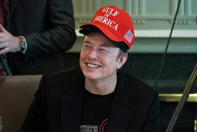 Færre kjøper Tesla enn før. Det kobles til Tesla-sjef Elon Musks politiske syn.