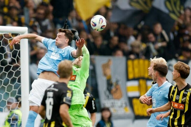 Colin Rösler i duell i torsdagens cupfinale mot Häcken.