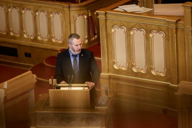 Frp vil stemme nei til norgespris, sier energipolitisk talsperson Marius Arion Nilsen.