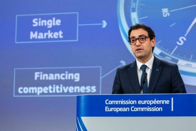 EU ønsker å gjøre det langt enklere for mellomstore bedrifter å gjøre forretninger i unionen, sier industrikommissær Stéphane Séjourné.