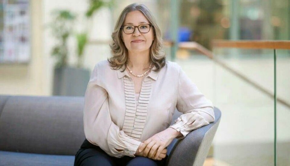 – Vi synes merking av alkohol er et fornuftig tiltak, sier Camilla Skare, daglig leder i Brystkreftforeningen. – Det er viktig å informere om risikoen ved alkoholinntak. Forhåpentligvis vil merking ha en positiv effekt og bidra til lavere inntak av alkohol. – Vi synes merking av alkohol er et fornuftig tiltak, sier Camilla Skare, daglig leder i Brystkreftforeningen. – Det er viktig å informere om risikoen ved alkoholinntak. Forhåpentligvis vil merking ha en positiv effekt og bidra til lavere inntak av alkohol. Foto: Gry Traaen