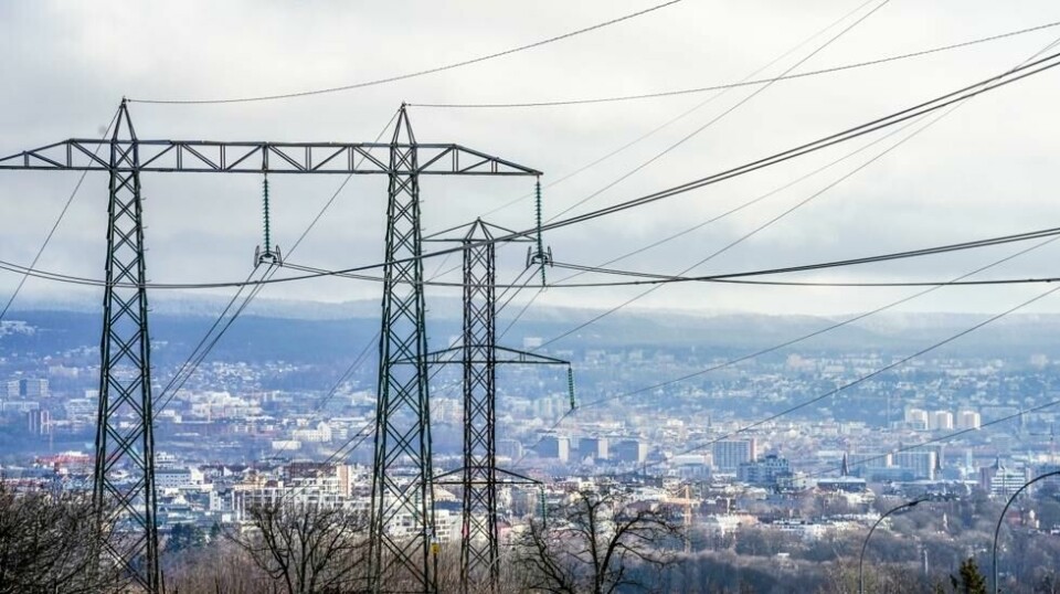 Søndag stuper prisen til under null midt på dagen i nesten hele Norge. Bare de nordlige prisområdene unngår minuspriser. Foto: Lise Åserud / NTB