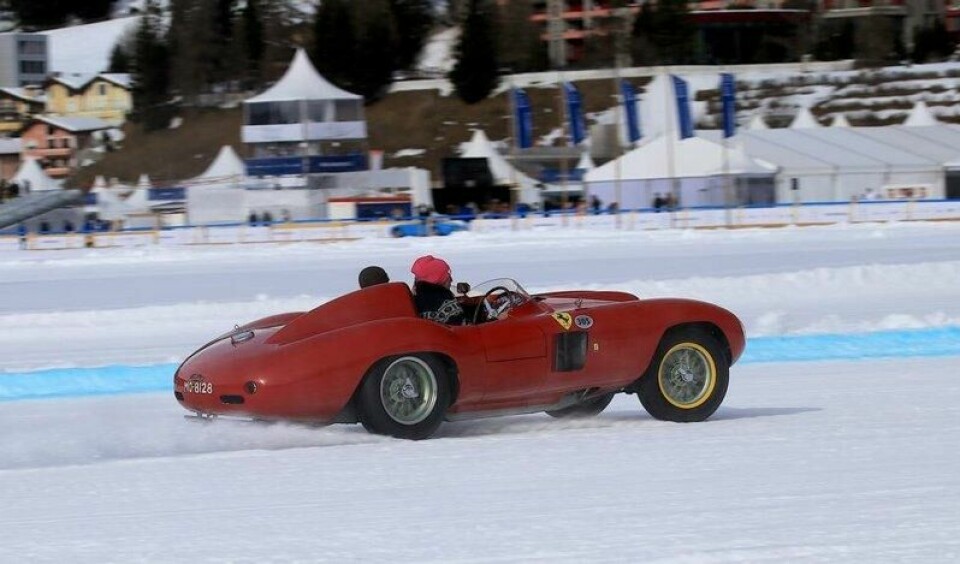 Marc Newson solgte denne 1955 Ferrari 857 Monza (med svensk historie) i fjor. Marc Newson solgte denne 1955 Ferrari 857 Monza (med svensk historie) i fjor. Foto: Ivar Engerud / Finansavisen