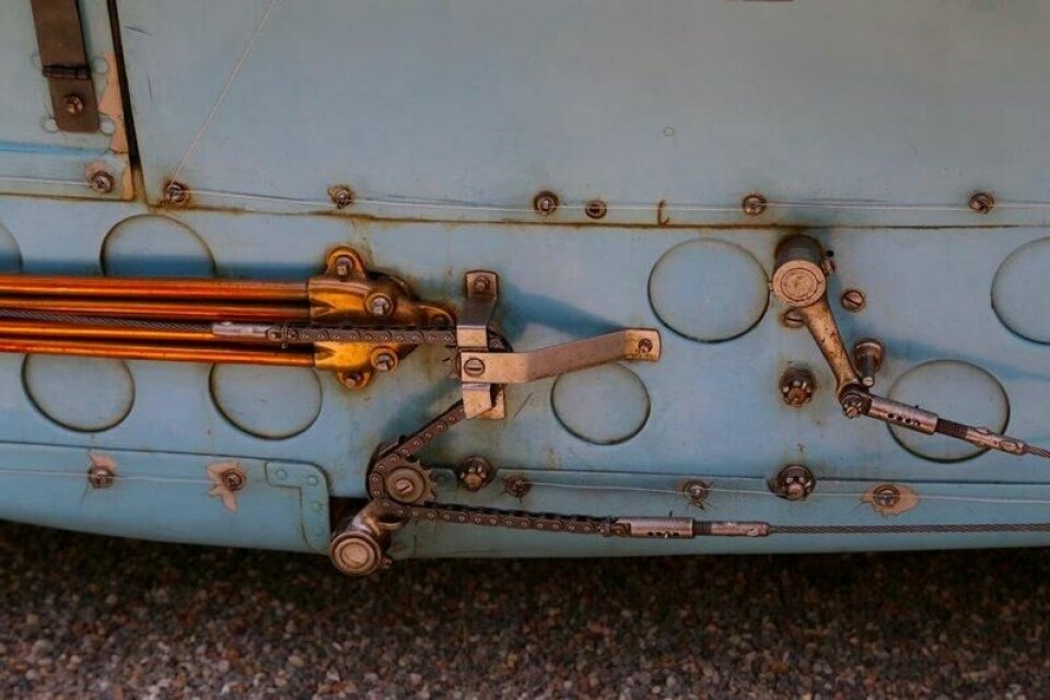 Bruken av wire, kjeder og stenger er både finurlig og vakker. Virker gjør det også. Bruken av wire, kjeder og stenger er både finurlig og vakker. Virker gjør det også. Foto: Ivar Engerud / Finansavisen