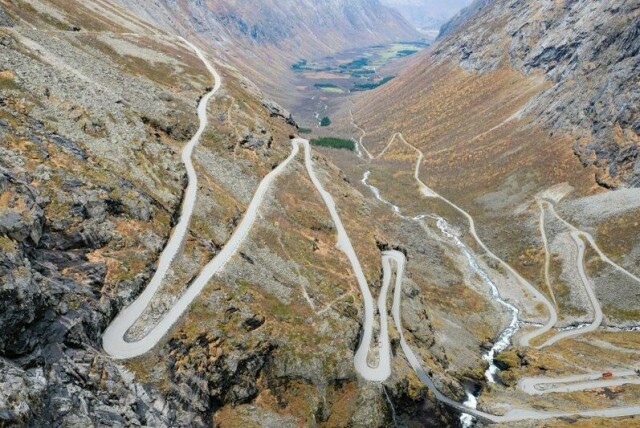 Trollstigen har vært stengt siden juni i fjor, men fra midten av mai gjenåpnes toalettene ved den populære turistveien.