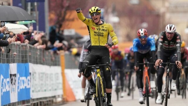 Olav Kooij vant torsdagens Giro-etappe. Her fra et tidligere ritt.